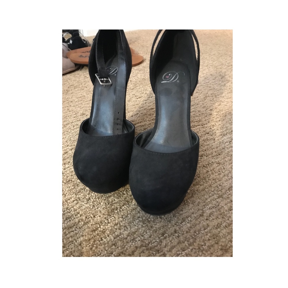 Black Mary Jane Heels